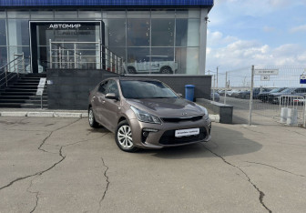 Подержанный автомобиль Kia Rio Sedan 2019 года (3 фото)