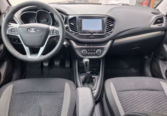Подержанный автомобиль LADA (ВАЗ) Vesta Sedan 2016 года (10 фото)