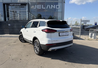 Подержанный автомобиль Geely Atlas Pro 2023 года (7 фото)