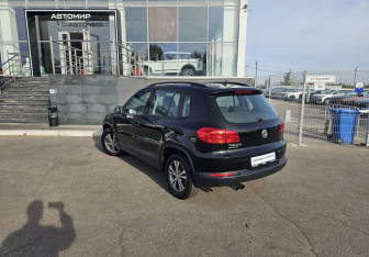 Подержанный автомобиль Volkswagen Tiguan 2012 года (7 фото)