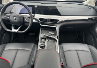 Подержанный автомобиль Changan UNI-T 2024 года (10 фото)