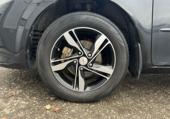 Подержанный автомобиль Mazda 6 Sedan 2006 года (14 фото)