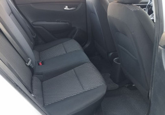 Подержанный автомобиль Kia Rio Sedan 2019 года (12 фото)