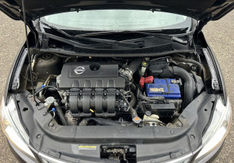 Подержанный автомобиль Nissan Sentra Sedan 2015 года (14 фото)