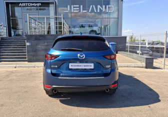 Подержанный автомобиль Mazda CX-5 2017 года (6 фото)