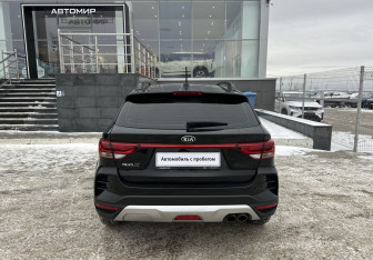 Подержанный автомобиль Kia Rio Hatchback 2021 года (6 фото)