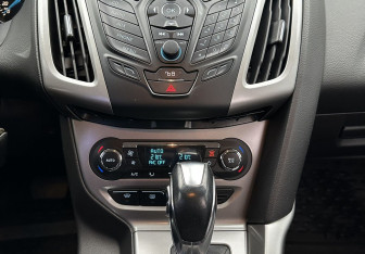 Подержанный автомобиль Ford Focus Hatchback 2014 года (11 фото)