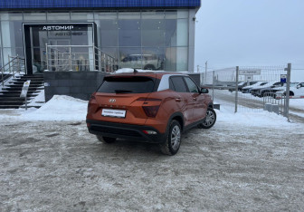 Подержанный автомобиль Hyundai Creta 2021 года (5 фото)