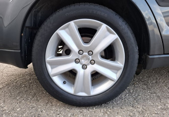 Подержанный автомобиль Subaru Legacy Wagon 2007 года (14 фото)