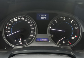 Подержанный автомобиль Lexus IS Sedan 2008 года (9 фото)