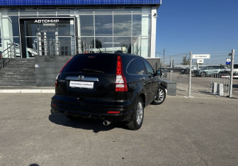 Подержанный автомобиль Honda CR-V 2011 года (5 фото)