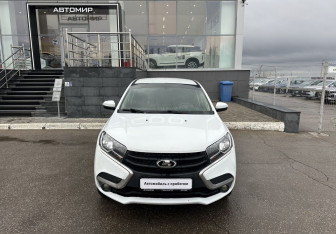 Подержанный автомобиль LADA (ВАЗ) XRAY 2019 года (2 фото)