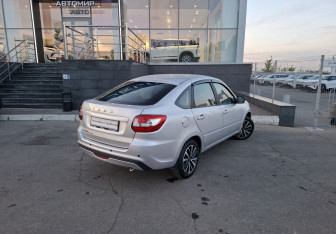 Подержанный автомобиль LADA (ВАЗ) Granta Liftback 2024 года (5 фото)
