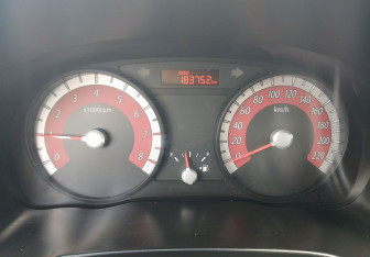 Подержанный автомобиль Kia Rio Sedan 2011 года (9 фото)