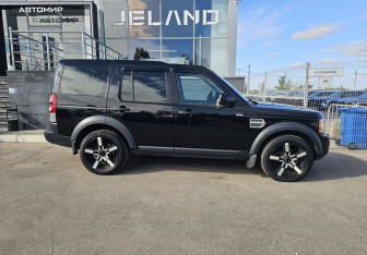 Подержанный автомобиль Land Rover Discovery 2012 года (4 фото)