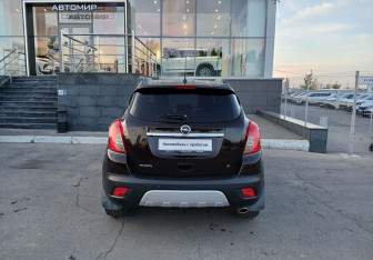 Подержанный автомобиль Opel Mokka 2014 года (6 фото)