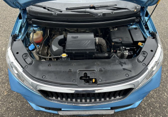 Подержанный автомобиль LIVAN X3Pro 2023 года (14 фото)