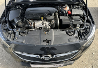 Подержанный автомобиль Opel Insignia Liftback 2018 года (14 фото)
