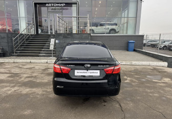 Подержанный автомобиль Lifan Solano 2018 года (6 фото)