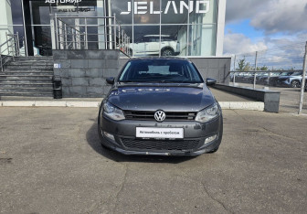 Подержанный автомобиль Volkswagen Polo Hatchback 2011 года (2 фото)