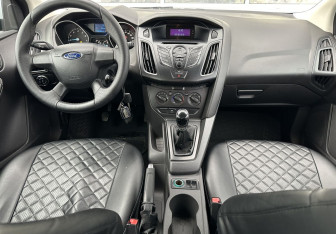 Подержанный автомобиль Ford Focus Hatchback 2012 года (10 фото)