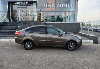 Подержанный автомобиль LADA (ВАЗ) Granta Hatchback 2019 года (4 фото)