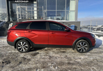 Подержанный автомобиль LADA (ВАЗ) Vesta Wagon 2021 года (4 фото)