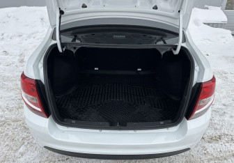 Подержанный автомобиль LADA (ВАЗ) Granta Sedan 2022 года (15 фото)