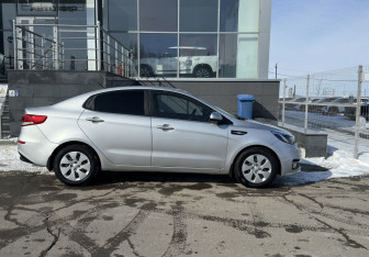 Подержанный автомобиль Kia Rio Sedan 2016 года (4 фото)