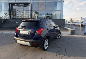 Подержанный автомобиль Opel Mokka 2013 года (5 фото)