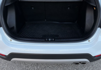 Подержанный автомобиль Kia Rio Hatchback 2019 года (15 фото)