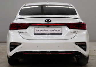 Подержанный автомобиль Kia Cerato Sedan 2021 года (6 фото)