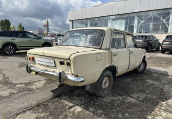 Подержанный автомобиль LADA (ВАЗ) 2101 1973 года (5 фото)