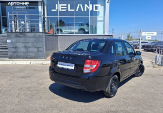 Подержанный автомобиль LADA (ВАЗ) Granta Sedan 2019 года (5 фото)