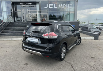 Подержанный автомобиль Nissan X-Trail 2016 года (5 фото)
