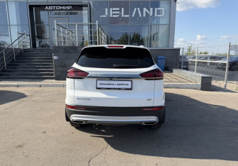 Подержанный автомобиль Geely Atlas Pro 2023 года (6 фото)