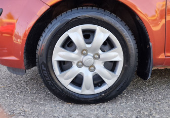 Подержанный автомобиль Hyundai Getz 2008 года (15 фото)