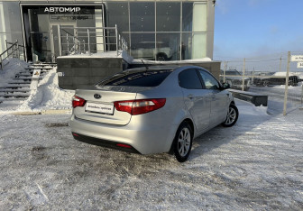Подержанный автомобиль Kia Rio Sedan 2012 года (5 фото)