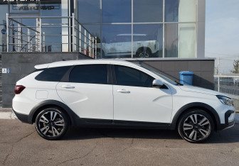 Подержанный автомобиль LADA (ВАЗ) Vesta Wagon 2023 года (4 фото)