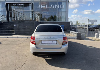 Подержанный автомобиль LADA (ВАЗ) Granta Sedan 2020 года (6 фото)