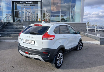 Подержанный автомобиль LADA (ВАЗ) XRAY 2019 года (5 фото)