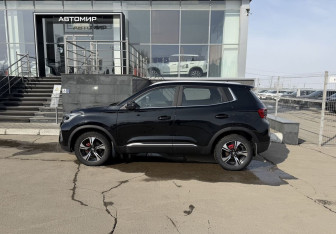 Подержанный автомобиль Chery Tiggo 4 Pro 2023 года (8 фото)