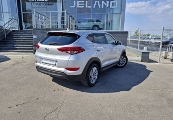 Подержанный автомобиль Hyundai Tucson 2017 года (5 фото)