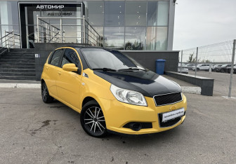 Подержанный автомобиль Chevrolet Aveo Hatchback 2009 года (3 фото)