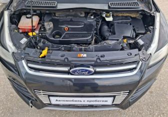 Подержанный автомобиль Ford Kuga 2014 года (13 фото)