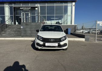 Подержанный автомобиль LADA (ВАЗ) Granta Sedan 2019 года (2 фото)