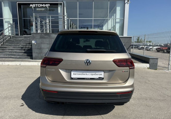 Подержанный автомобиль Volkswagen Tiguan 2018 года (6 фото)