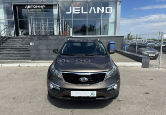 Подержанный автомобиль Kia Sportage 2014 года (2 фото)