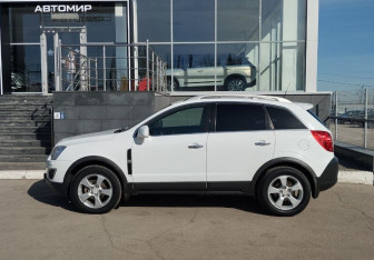 Подержанный автомобиль Opel Antara 2014 года (8 фото)