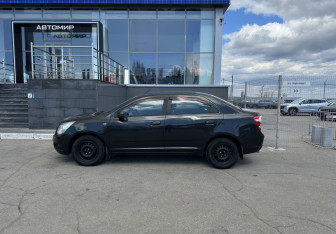 Подержанный автомобиль Chevrolet Cobalt Sedan 2013 года (8 фото)